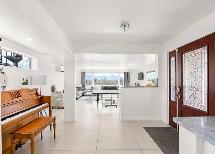 Hill - Scenic W Panoramic Views & Pool Holiday home Tucson