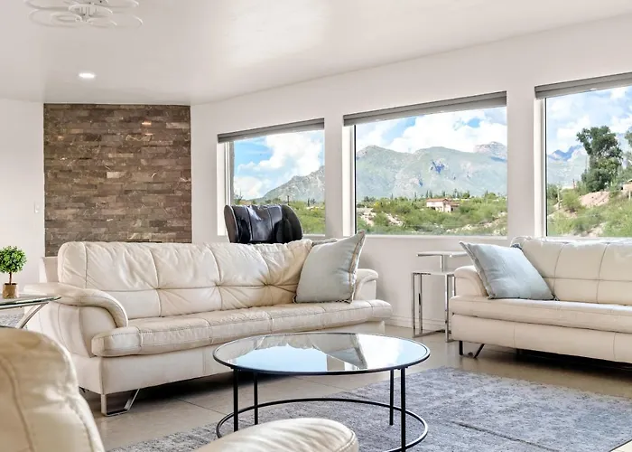 Hill - Scenic W Panoramic Views & Pool *