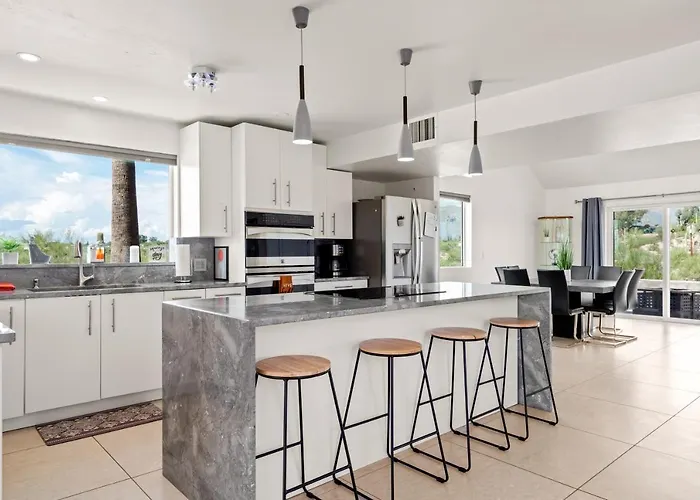 Holiday home Hill - Scenic W Panoramic Views & Pool Tucson