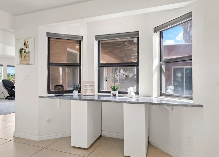 Hill - Scenic W Panoramic Views & Pool * Tucson