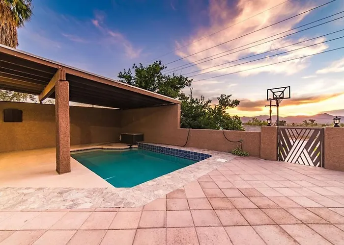 Holiday home Hill - Scenic W Panoramic Views & Pool